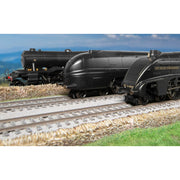 Hornby R30454 OO LNER Class A3 4-6-2 103 Flying Scotsman WWII 80th Anniversary Collection