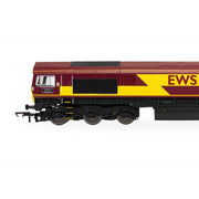 Hornby R30532 OO RailRoad EWS Class 66 'Lafarge Charnwood' 66022 Locomotive