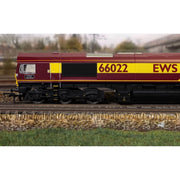 Hornby R30532 OO RailRoad EWS Class 66 'Lafarge Charnwood' 66022 Locomotive