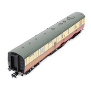 Hornby R40470 OO BR - Kitchen and Buttery Car & Composite Restaurant White Horse - Coach Twin Pack