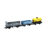 Hornby R60135 OO RailRoad Triple Wagon Pack Various