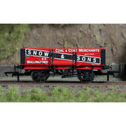 Hornby R60305 OO Snow & Sons 5 Plank Wagon No. 65