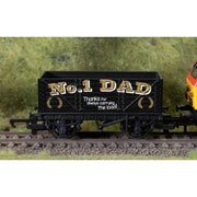 Hornby R60323 OO 2026 Fathers Day Wagon