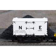 Hornby R60350 OO RailRoad Refrigerator Van