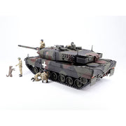 ICM 35013 1/35 Leopard 2A6 of the Armed Forces of Ukraine with Crew