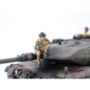 ICM 35013 1/35 Leopard 2A6 of the Armed Forces of Ukraine with Crew