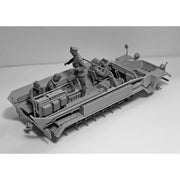 ICM 35105 1/35 Beobachtungspanzerwagen Sd.Kfz.251/18 Ausf.A WWII German Observation Vehicle with Crew