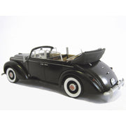 ICM 35471 1/35 Admiral Cabriolet WWII German Staff Car with Figures 4823044402601