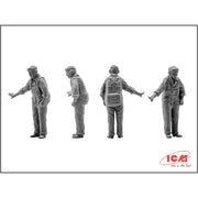 ICM 48153 1/48 Mustang P-51D with USAAF Pilots and Ground Personnel