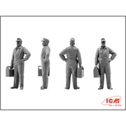 ICM 48803 1/48 Bf 109F-2 with German Pilots and Ground Personnel