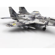 ICM 72143 1/72 Radar Hunter Mikoyan MiG-29 9-13 Ukrainian Fighter with HARM Missiles