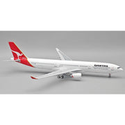 Inflight200 IF333QF1025 1/200 Qantas Airbus A330-303 VH-QPB 'Delivery'