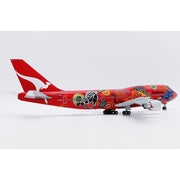 JC WINGS XX20377 1/200 Qantas Boeing 747-400 Wunala with GE engine Reg VH-OEJ With Stand