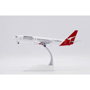 JC Wings XX20393 1/200 Qantas Boeing 737-400 "Port Pirie" Reg: VH-TJZ With Stand