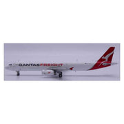 JC Wings XX40672 1/400 Qantas Freight Airbus A321(P2F) Reg: VH-XF6 With Antenna