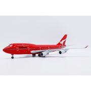 JC Wings XX20376 1/200 Qantas Boeing 747-400 All Red Reg: VH-OEJ With Stand