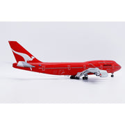 JC wings XX20376A 1/200 Qantas Boeing 747-400 All Red Reg: VH-OEJ Flaps Down With Stand