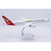 JC wings XX20568A 1/200 Qantas Boeing 787-9 Dreamliner "Go Australia" Reg: VH-ZNH "Flaps Down" With Stand