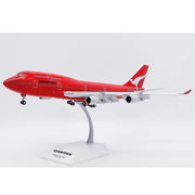 JC wings XX20376A 1/200 Qantas Boeing 747-400 All Red Reg: VH-OEJ Flaps Down With Stand
