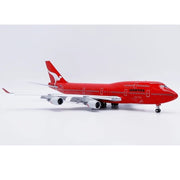 JC wings XX20376A 1/200 Qantas Boeing 747-400 All Red Reg: VH-OEJ Flaps Down With Stand