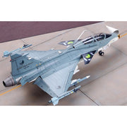 Kitty Hawk 80118 1/48 Jas-39B/D Gripen