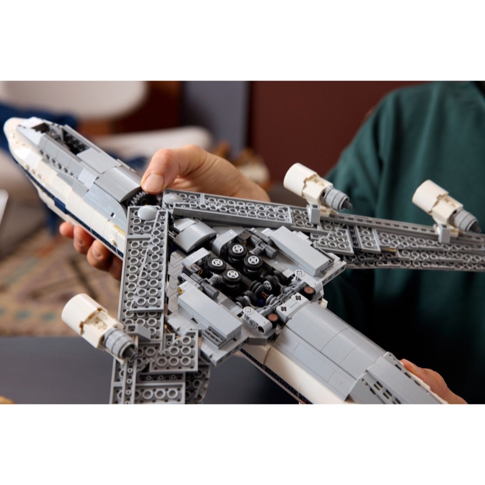 Lego 10360 Icons Shuttle Carrier Aircraft