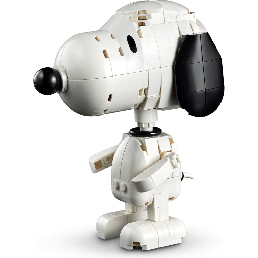 LEGO Peanuts: Snoopy's Doghouse