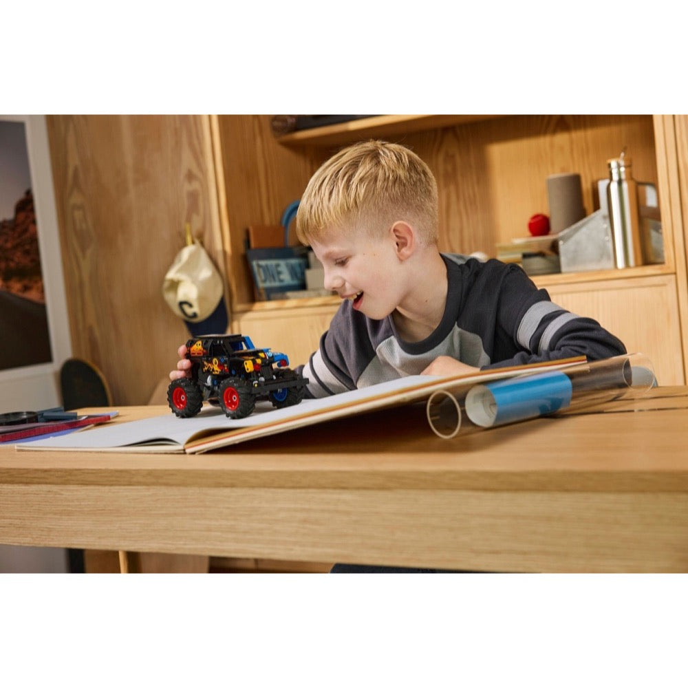 LEGO 42219 Technic Monster Jam Grave Digger Fire and Ice