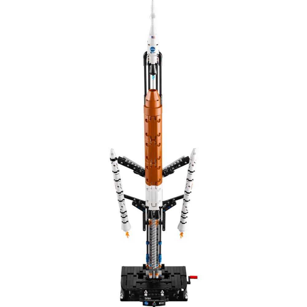 Lego 42221 Technic NASA Artemis Space Launch System Rocket