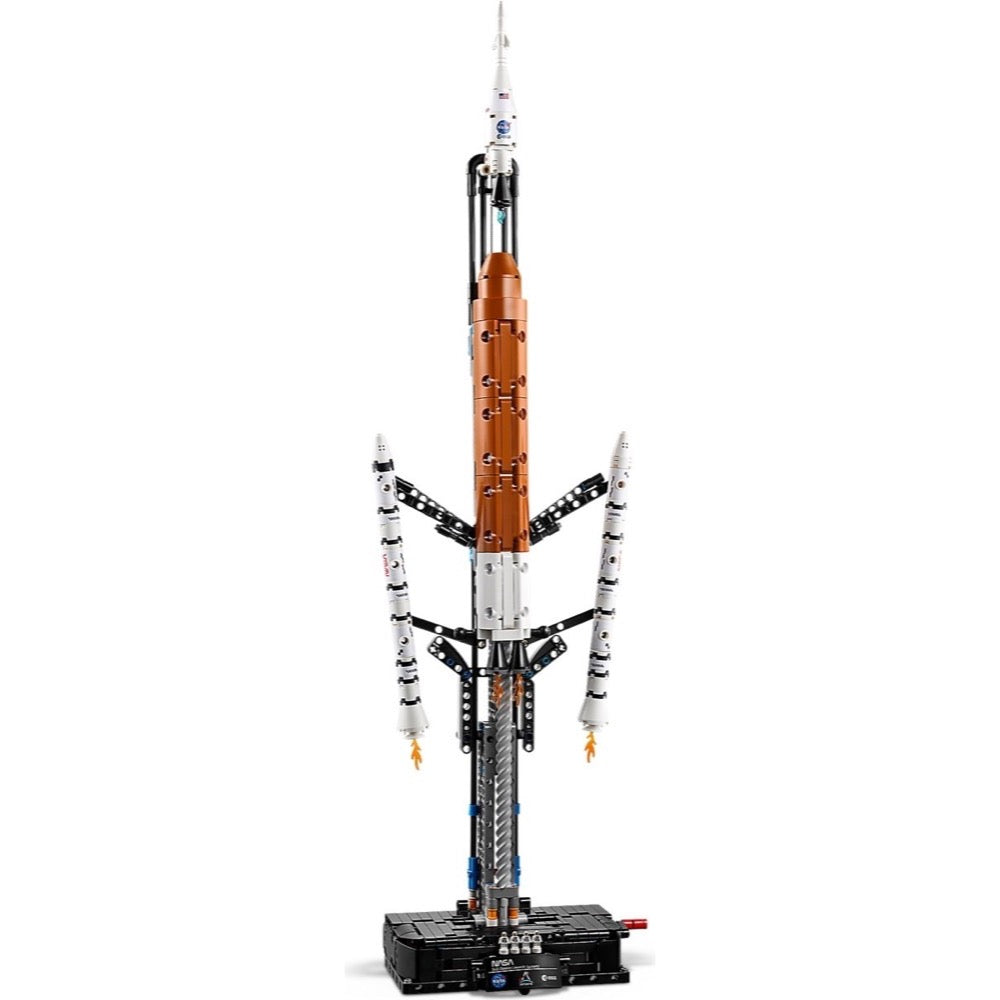 LEGO 42221 Technic NASA Artemis Space Launch System Rocket
