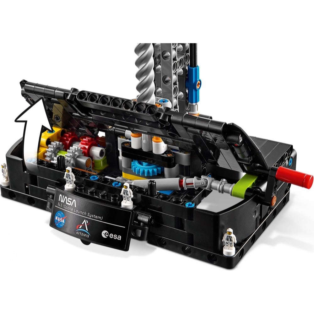 LEGO 42221 Technic NASA Artemis Space Launch System Rocket