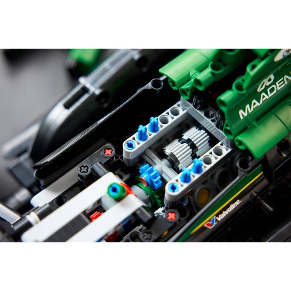 Lego Aston Martin Aramco AMR25 F1 Car