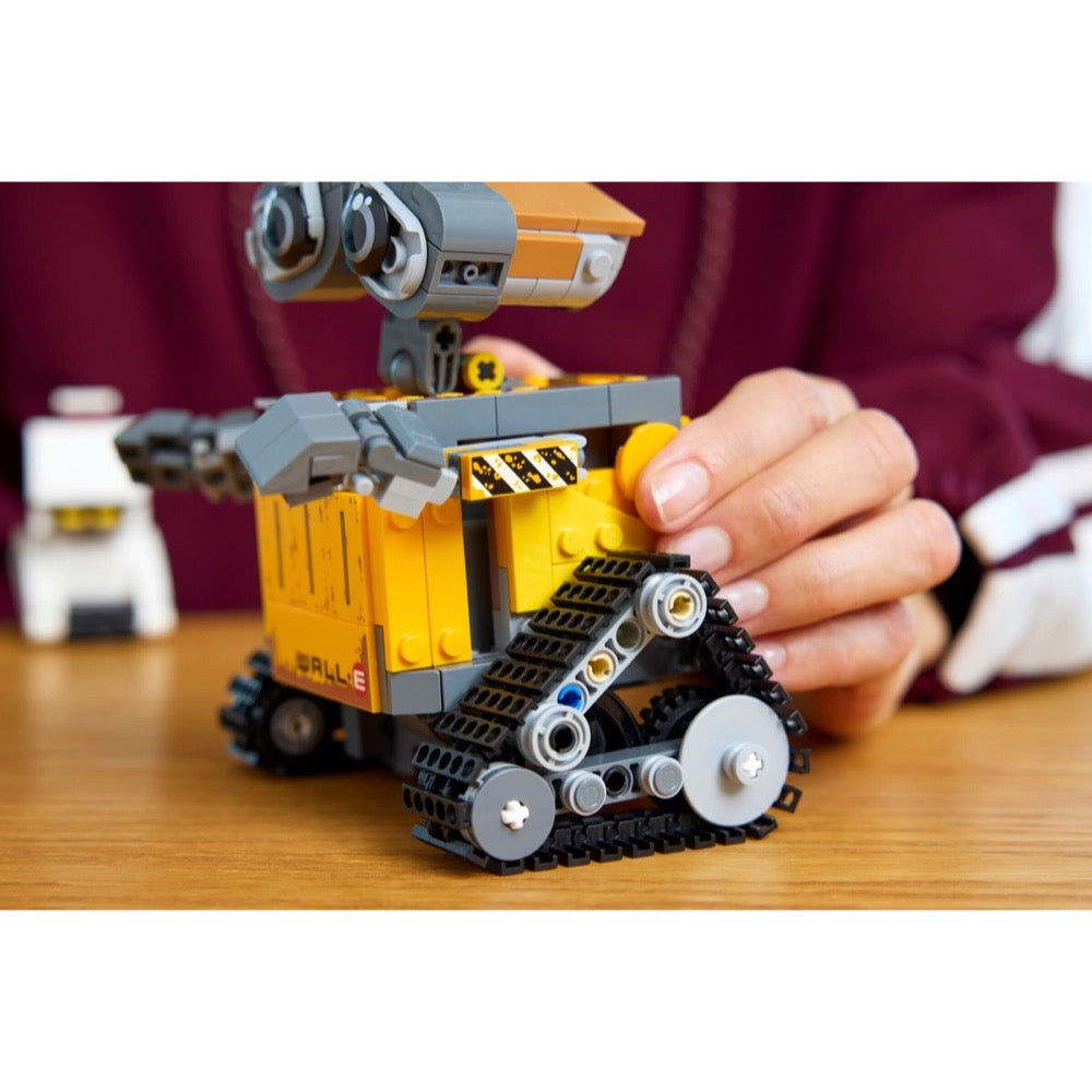Lego 43279 Disney WALL-E and EVE