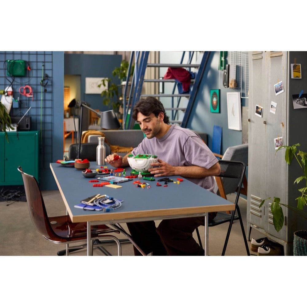 Lego Iconic Trainer Moments Poke Ball