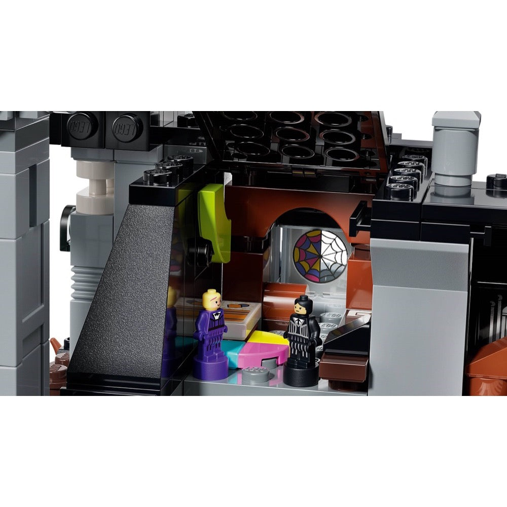 Lego Wednesday Nevermore Academy