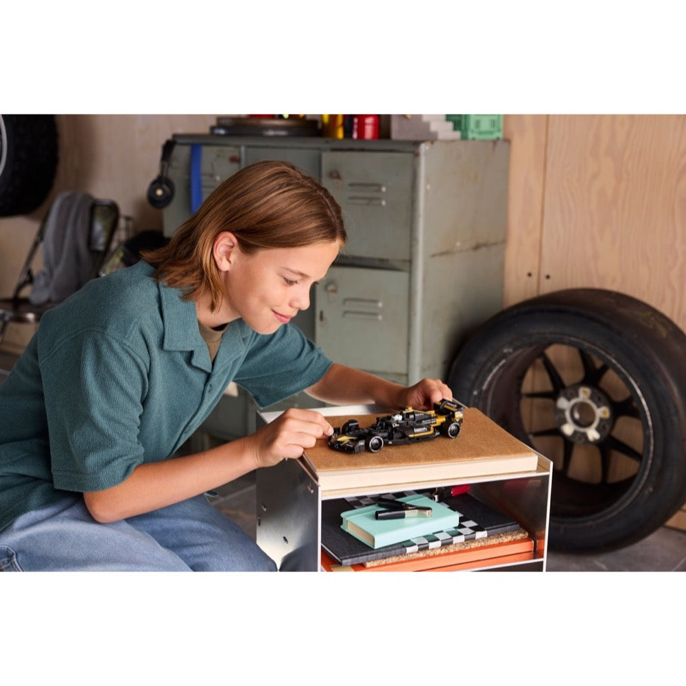 LEGO 77252 Speed Champions APXGP Team Race Car from F1 The Movie