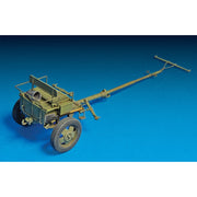 MiniArt 1/35 USV-BR 76mm Gun Mod. 1941 with Limber & Crew Model Kit