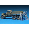 MiniArt 1/35 Pushing Soviet Soldiers Model Kit