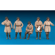 MiniArt 1/35 Soviet Tank Crew Winter Uniforms Model Kit