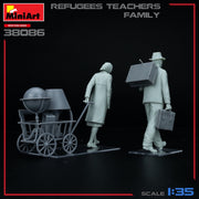 MiniArt 38086 1/35 Refugees Teachers Family