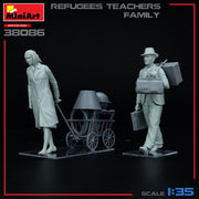 MiniArt 38086 1/35 Refugees Teachers Family