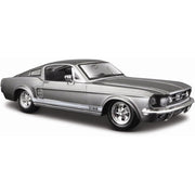 Maisto 31260 1/24 1967 Ford Mustang GT Assorted Colours