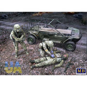 Master Box 35246 1/35 Buggy Mongoose. The Ukrainian Battlefield evacuation version with crew 4820113082979