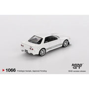 Mini GT MGT01066-R 1/64 Nissan Skyline GT-R (R32) VeilSide Combat C-I White