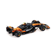 Minichamps 530258704 1/64 Mclaren Formula 1 Team Mcl39 Lando Norris World Champion Abu Dhabi Gp 2025 With Standing Figurine, Pitboard And Position Board