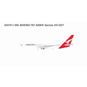 Panda Model 62518 1/400 Qantas Boeing 767-300 VH-OGT