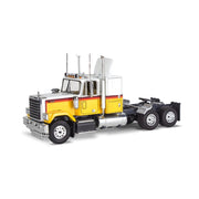 Revell 17471 1/32 Chevy Bison Semi Truck