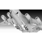 Revell 1/144 Boeing C-17A Globemaster III With AUS. Decals