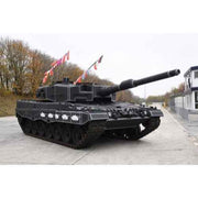 Revell 63368 1/35 Leopard 2A4 Special Decoration 40th Anniversary Model Set