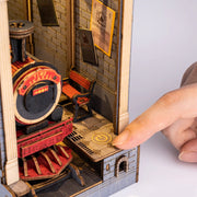 Robotime DIY Bookends Kit Time Travel